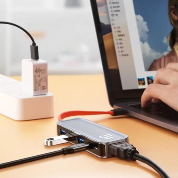 Rock TR04 5-In-1 Type-C To PD Multi-Function Docking Station