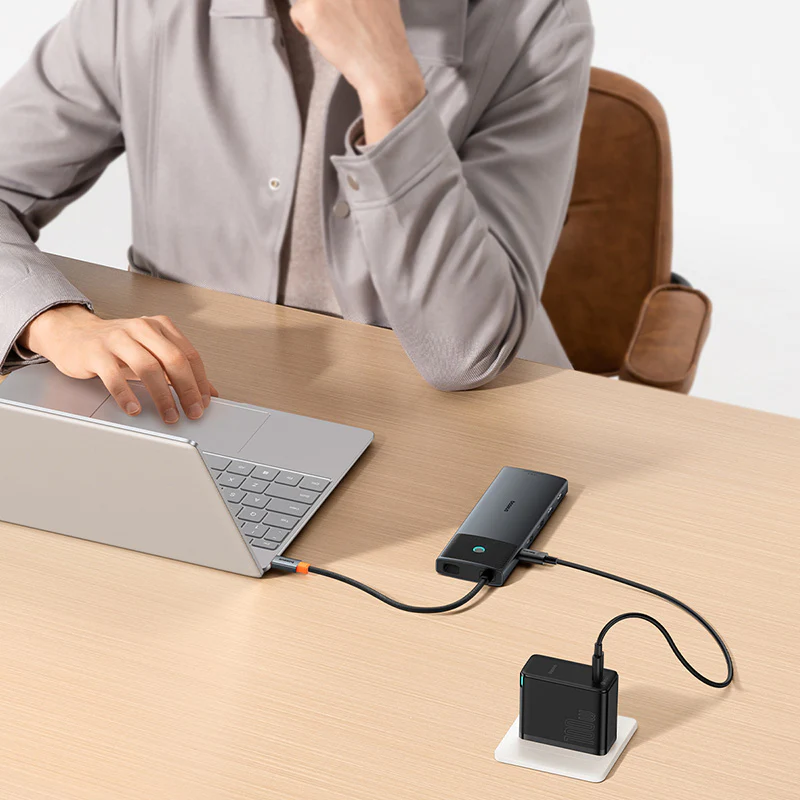 Baseus BS-OH083 Metal Gleam Series II 10-in-1 USB-A3.2*1 + USB-A2.0*2 + HDMI*2 + PD 100W(Input)*1 + USB-C 3.2*1 + RJ45*1 + SD*1 + TF*1 USB-C Hub Adapter