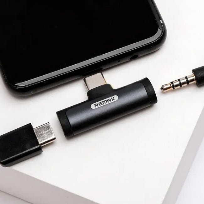 Remax RL-LA04i Smooth Series Lightning Audio Adapter