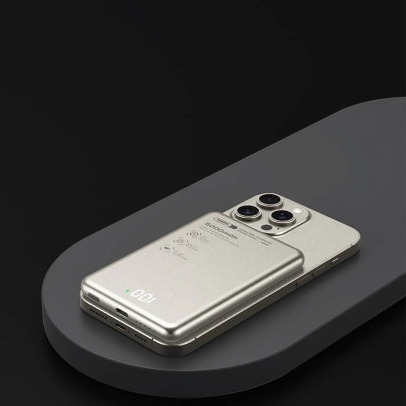 Recci RPB-W26 Armor Series PD 20W 10000mAh 15W Wireless Magsafe Power Bank