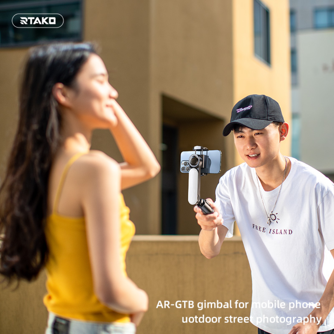 Rtako Q09 Mini Electric Gimbal Stabilizer with Extendable Selfie Stick Tripod