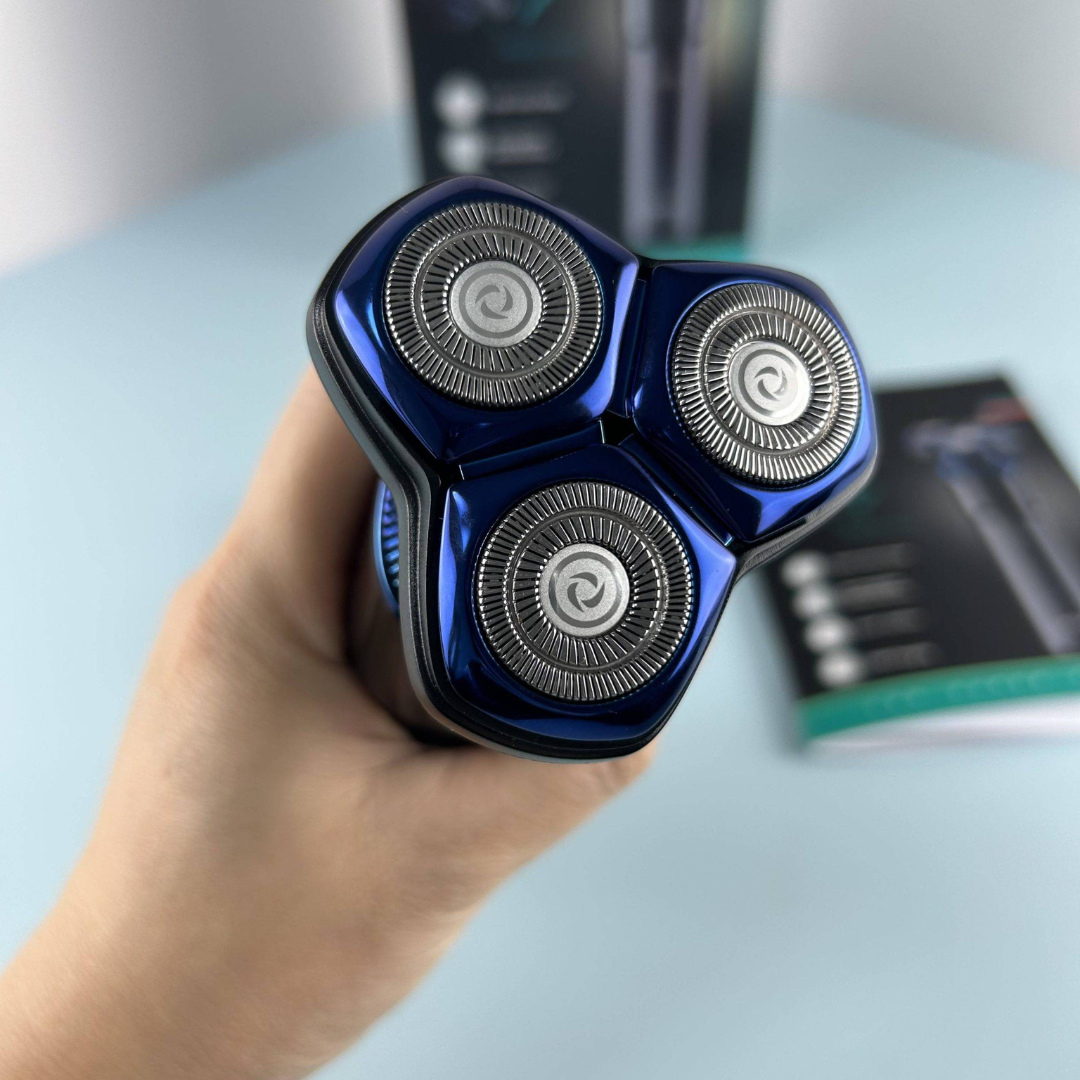 VGR V-325 Professional Mens Shaver with Triple Rotary Heads Magnetic Suction Rechargeable USB Charging Cordless Electric Razor for Smooth Shave